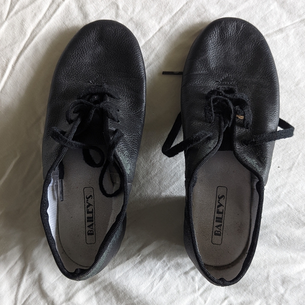 Bailey's Rutherford Heels boys softshoe 6w